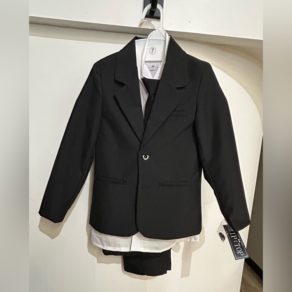 Tip Top Kids Black Boys' Single-Button Dress Suit